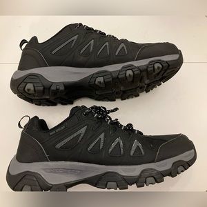 Sketchers Memory Foam Sneakers